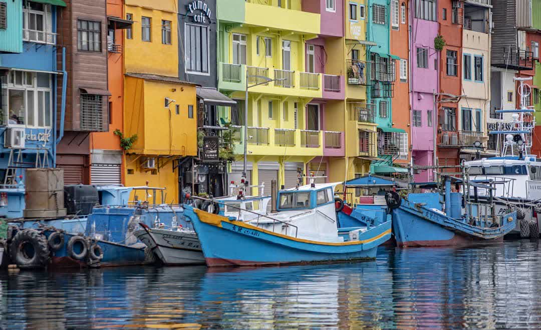 正濱漁港彩色街屋 | 去趣 chicTrip