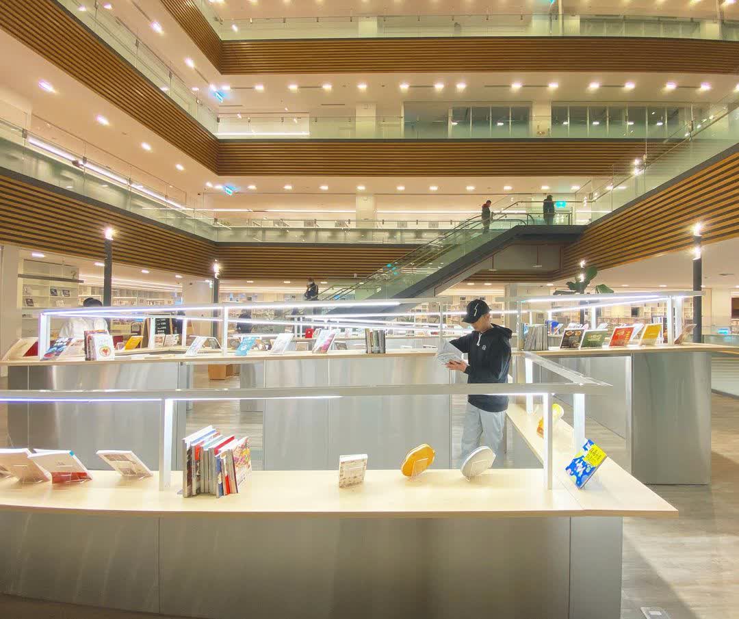 桃園市立圖書館總館 | 去趣 chicTrip