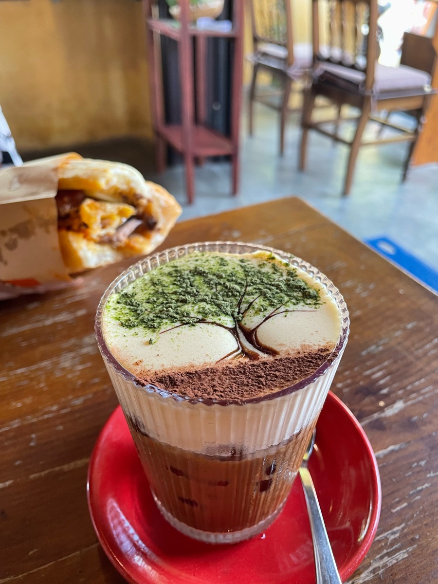 Uncle huan coffee | 去趣 chicTrip