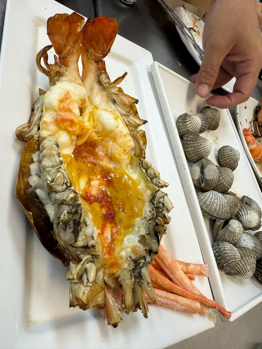Kung Phuean Praew | 去趣 chicTrip