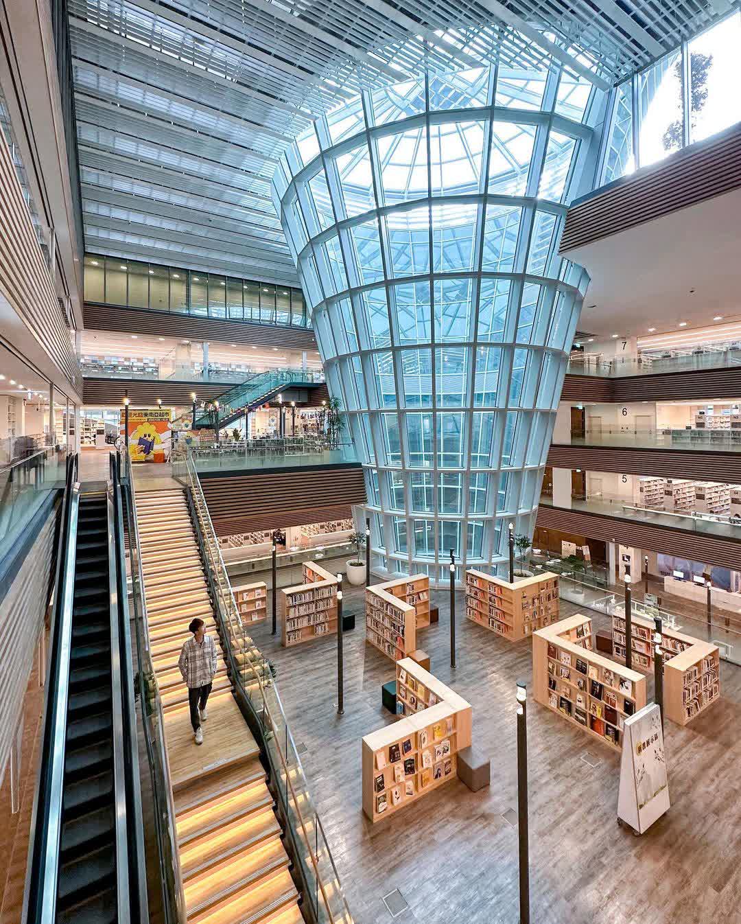 桃園市立圖書館總館 | 去趣 chicTrip