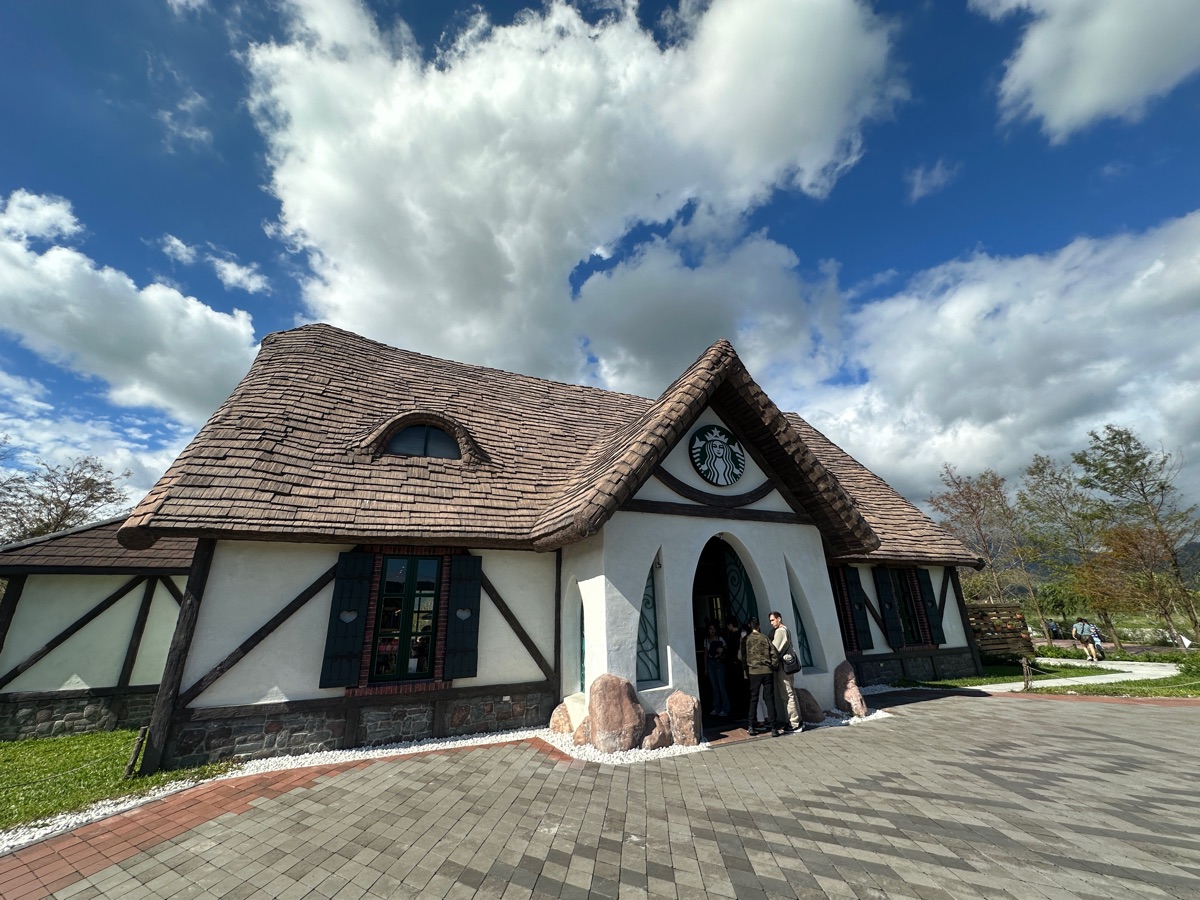 星巴克 花蓮理想門市 | 去趣 chicTrip