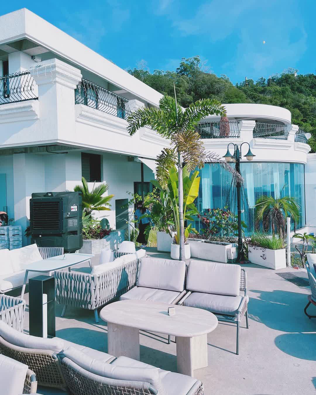 眺高 STAY WITH MOUNTAIN-台中景點 大坑景點 美食推薦 台中景觀餐廳 夜景餐廳 場地租借 慶生派對 咖啡廳 義式料理餐廳 | 去趣 chicTrip