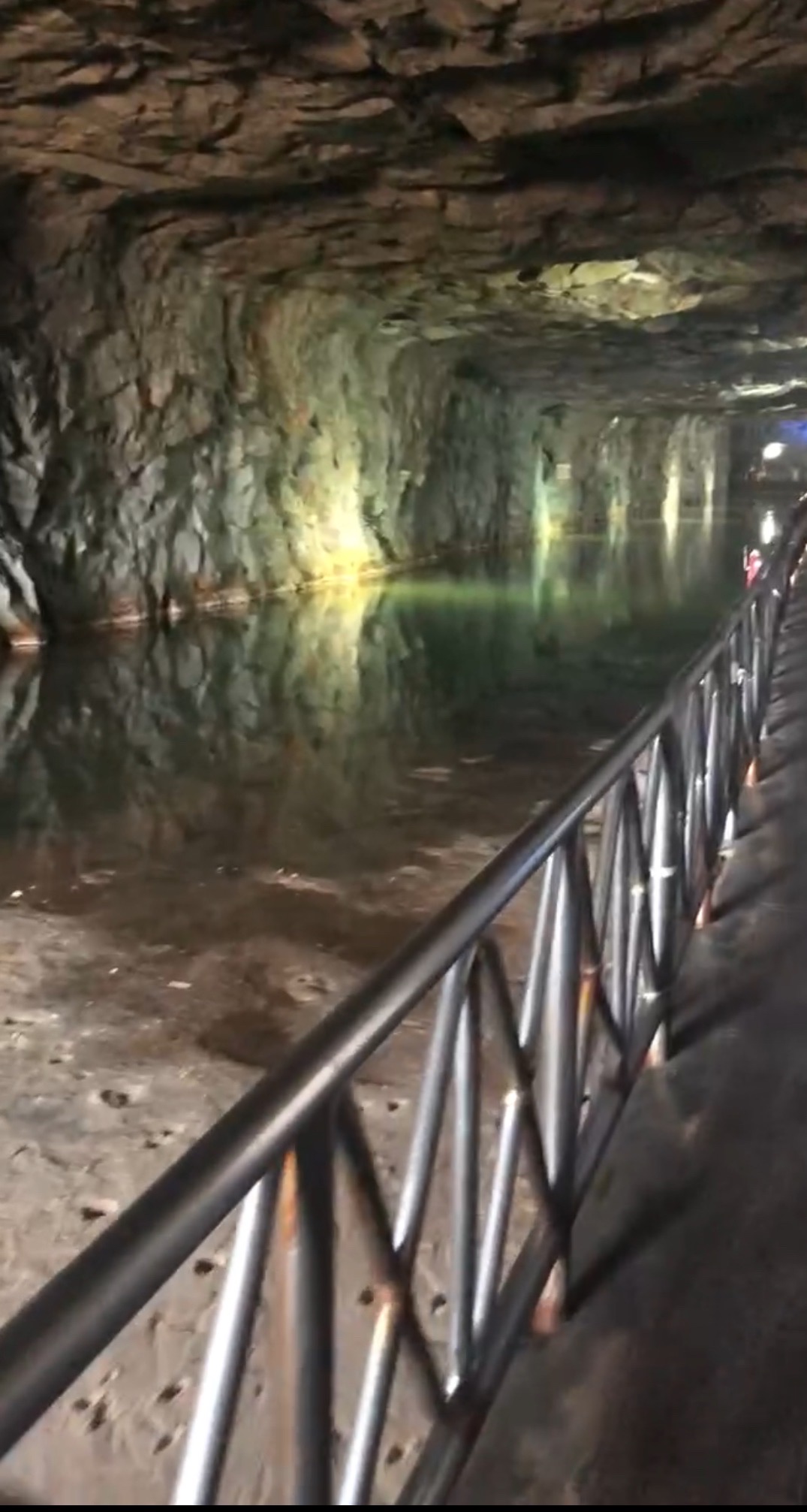 翟山坑道 | 去趣 chicTrip