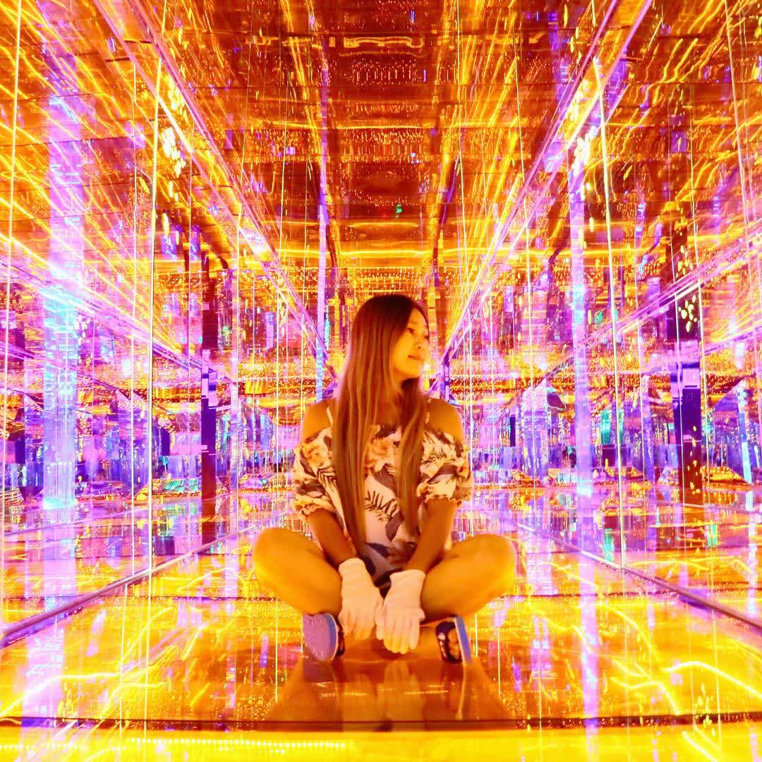 玻璃媽祖廟-台灣護聖宮