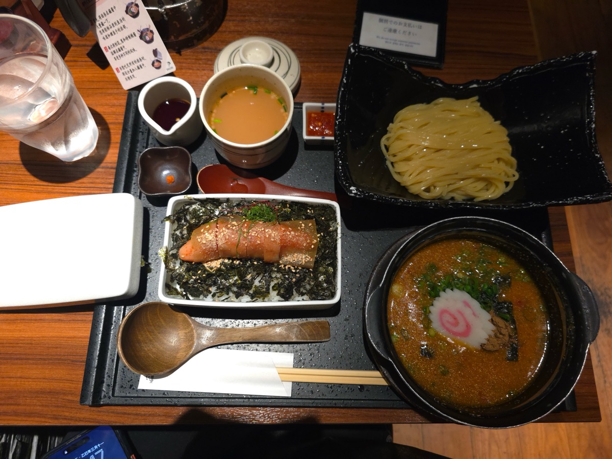 Ganso Hakata Mentaiju Nishinakasu | 去趣 chicTrip