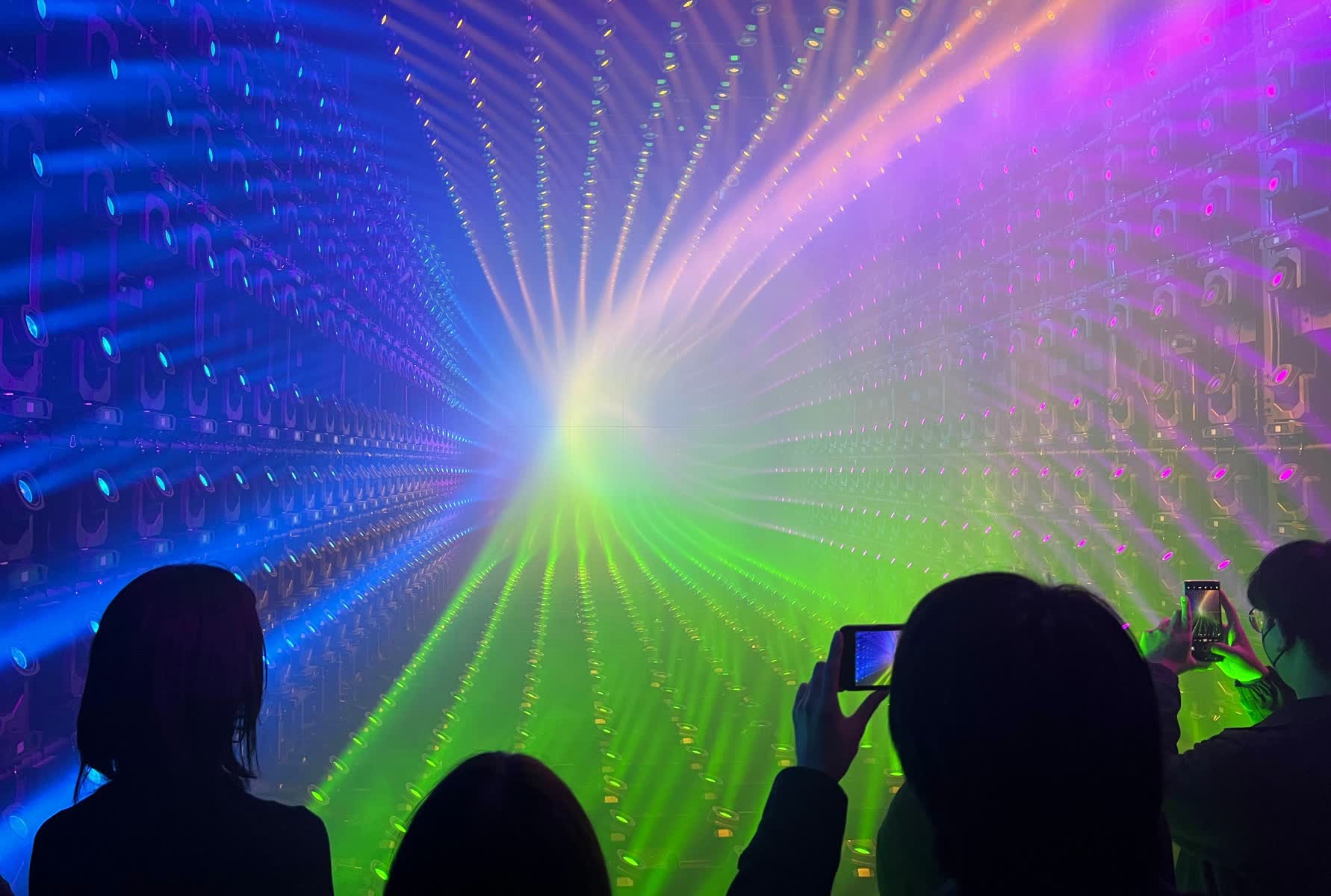 teamLab Borderless 數位藝術美術館 | 去趣 chicTrip