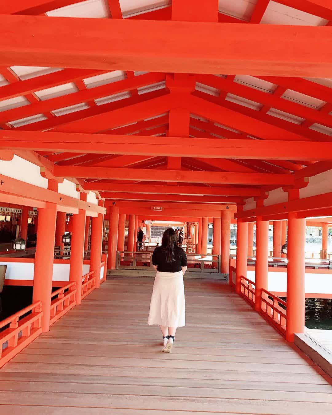 Itsukushima Shrine - Main Sanctuary & Hall of Worship | 去趣 chicTrip