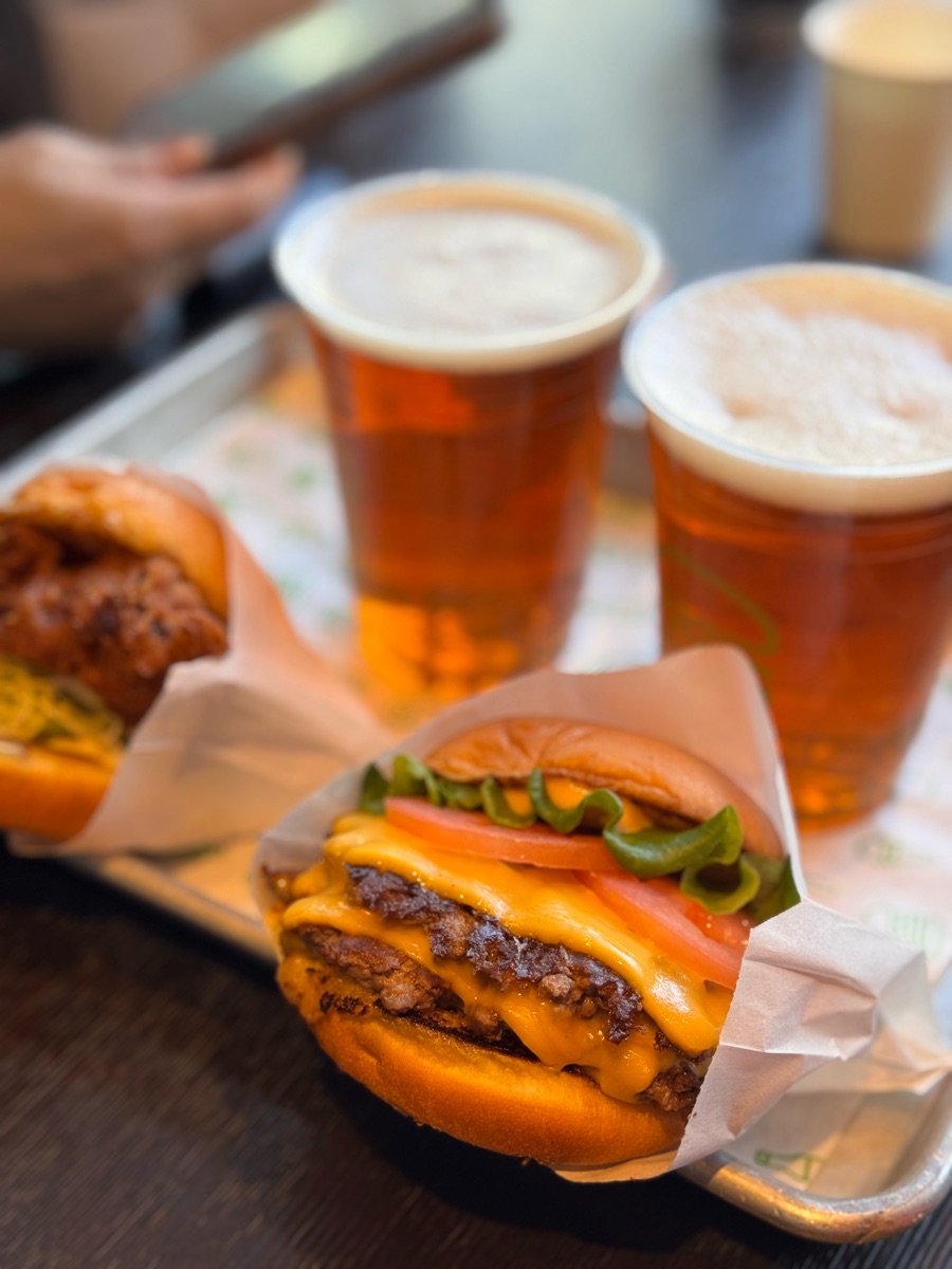 SHAKE SHACK Shinjuku Southern Terrace | 去趣 chicTrip
