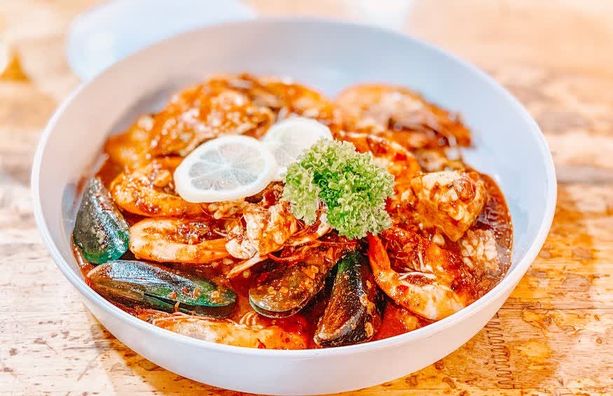 拉查達火車夜市 (The One Ratchada) | 去趣 chicTrip