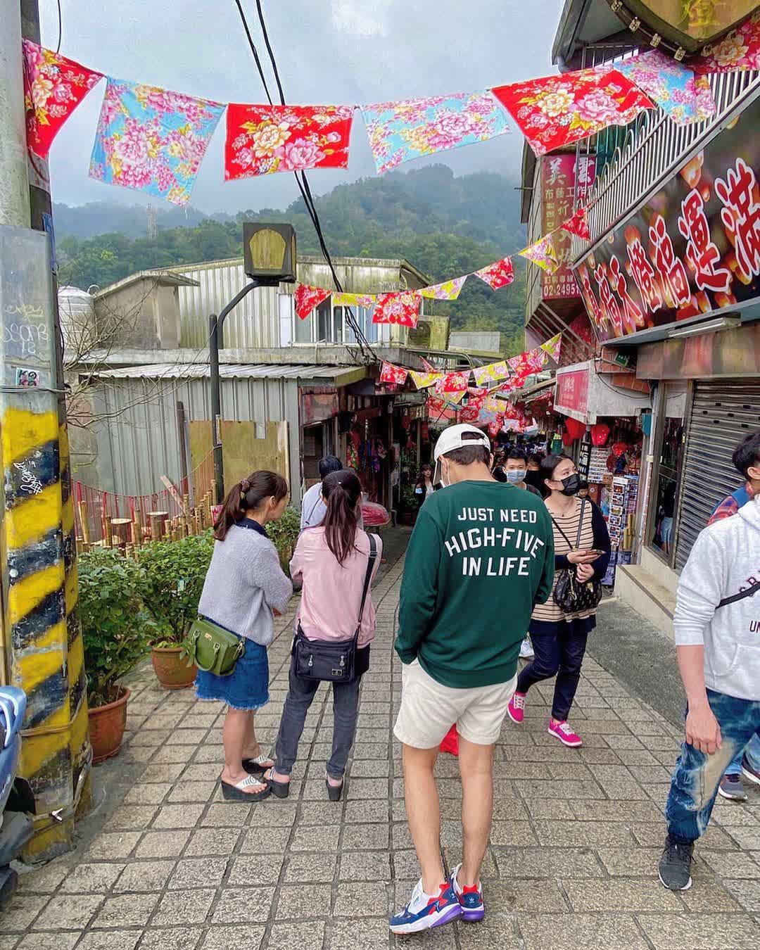 平溪老街第一家天燈店 +平溪第一家天燈專賣店 | 去趣 chicTrip