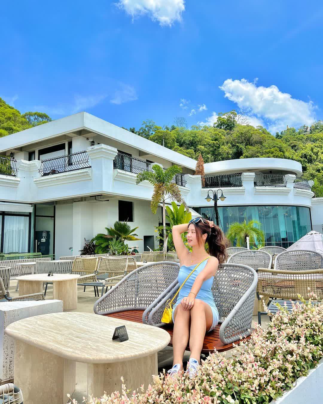 眺高 STAY WITH MOUNTAIN-台中景點 大坑景點 美食推薦 台中景觀餐廳 夜景餐廳 場地租借 慶生派對 咖啡廳 義式料理餐廳 | 去趣 chicTrip