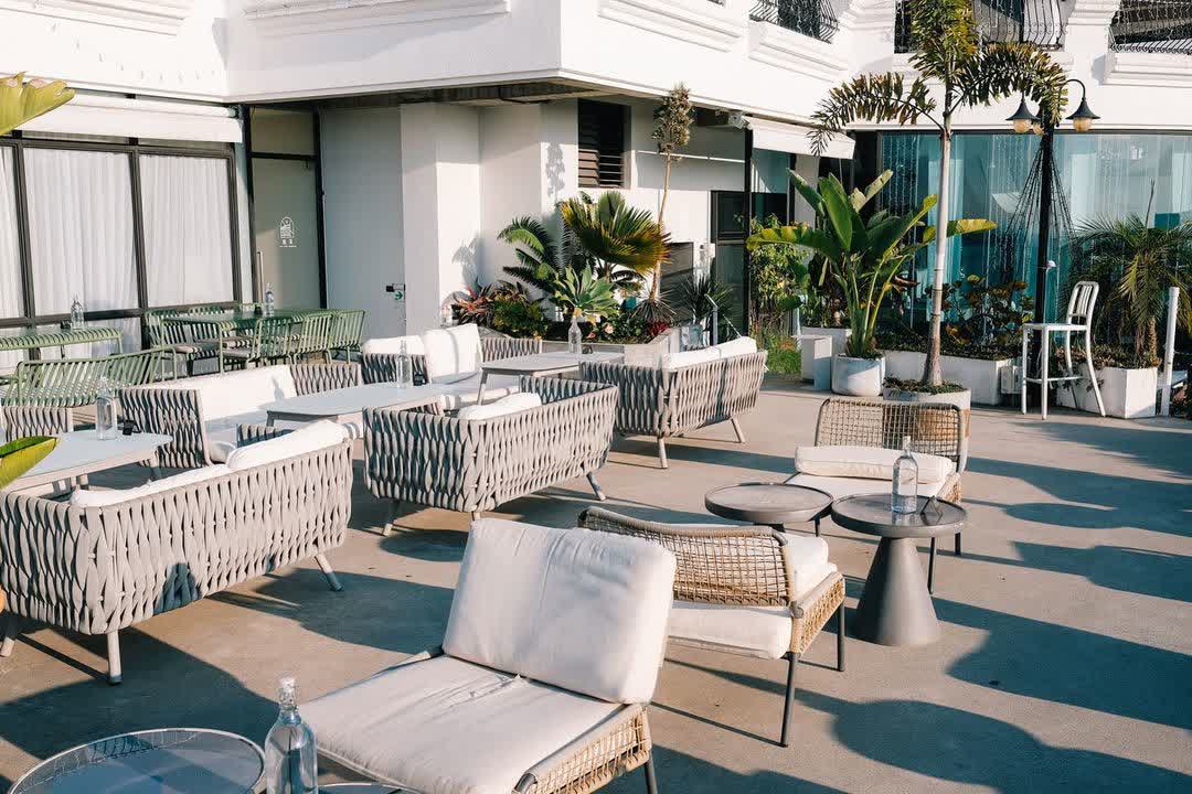 眺高 STAY WITH MOUNTAIN-台中景點 大坑景點 美食推薦 台中景觀餐廳 夜景餐廳 場地租借 慶生派對 咖啡廳 義式料理餐廳 | 去趣 chicTrip