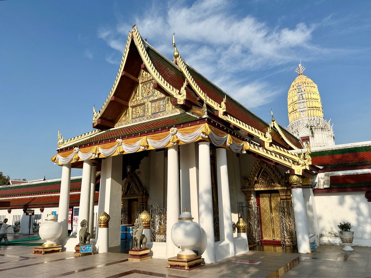 哇拍史拉達那瑪哈它寺 | 去趣 chicTrip