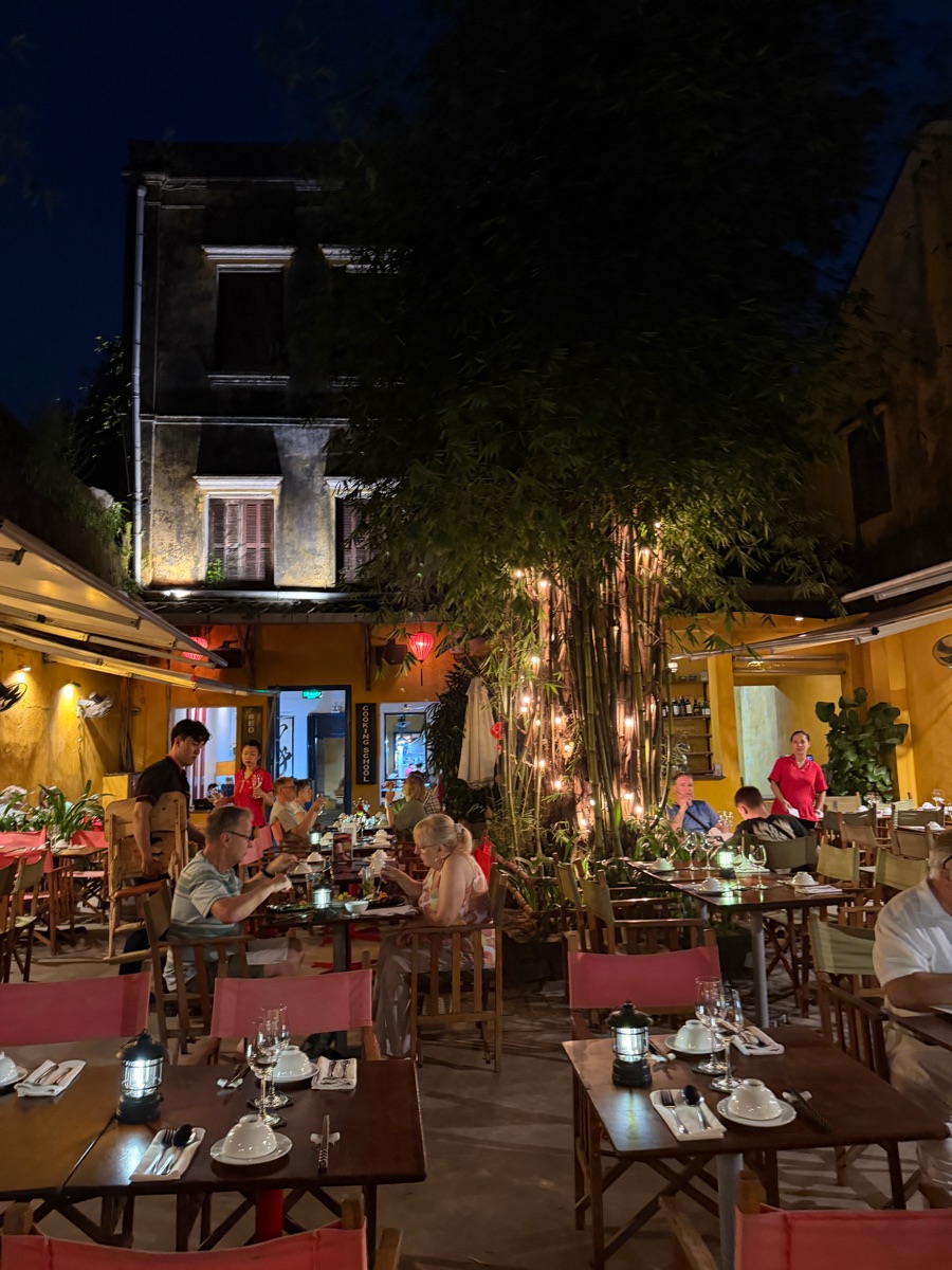 Hai Cafe Courtyard BBQ & Restaurant in Hoi An Old Town | 去趣 chicTrip