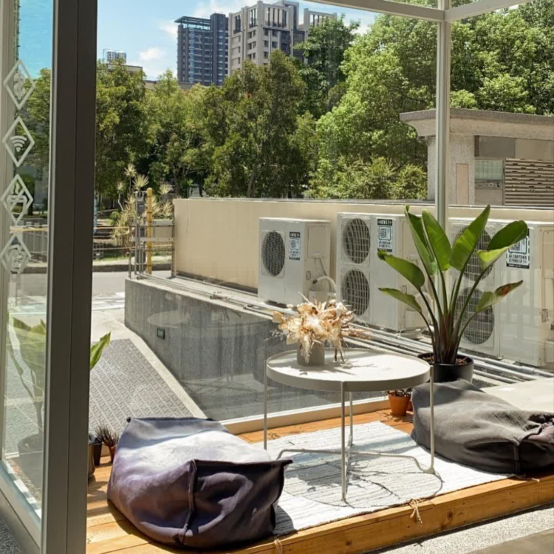 Linger131．滯在咖啡所｜無訂位｜入所請降低音量｜禁止商務會議