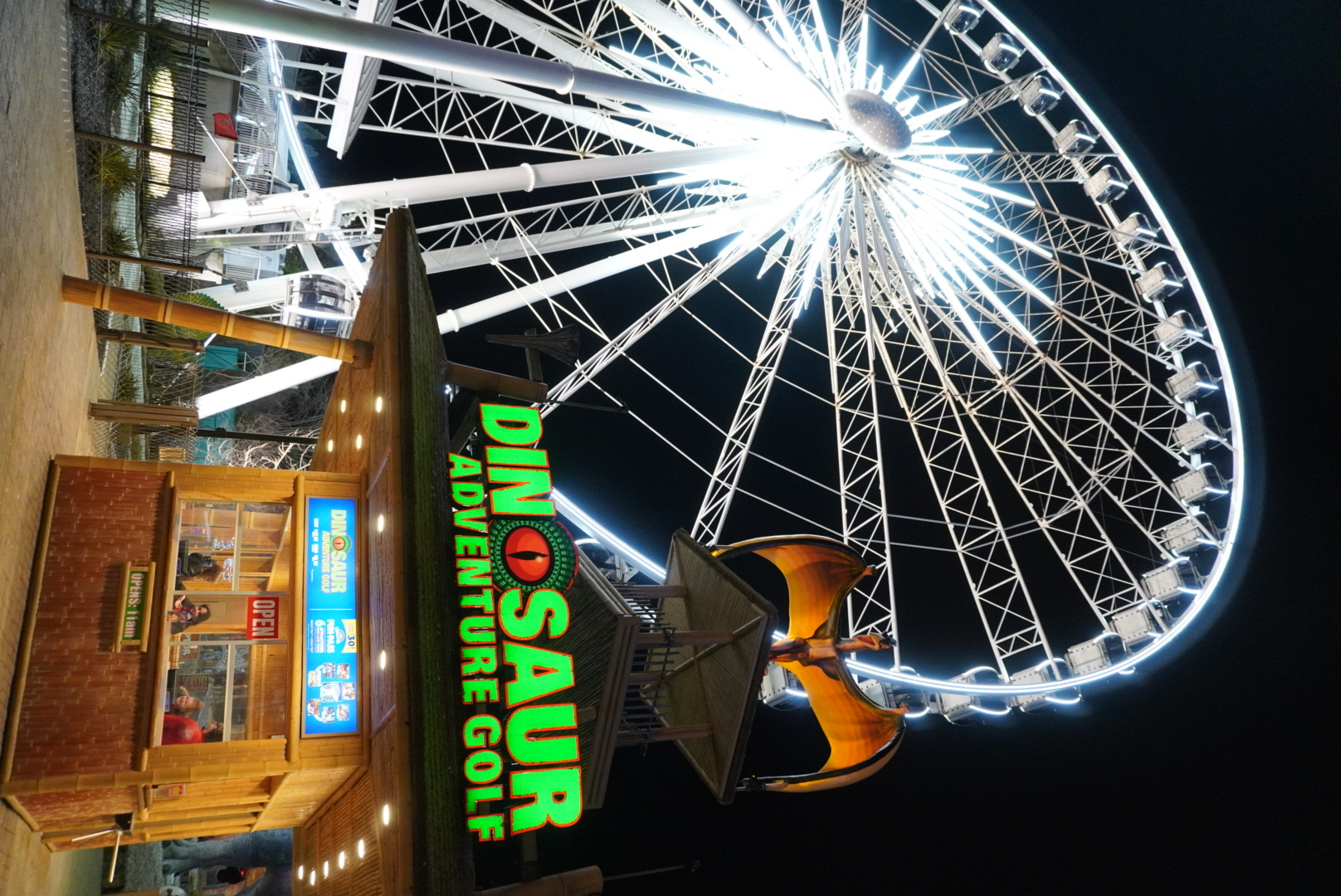 Clifton Hill | 去趣 chicTrip