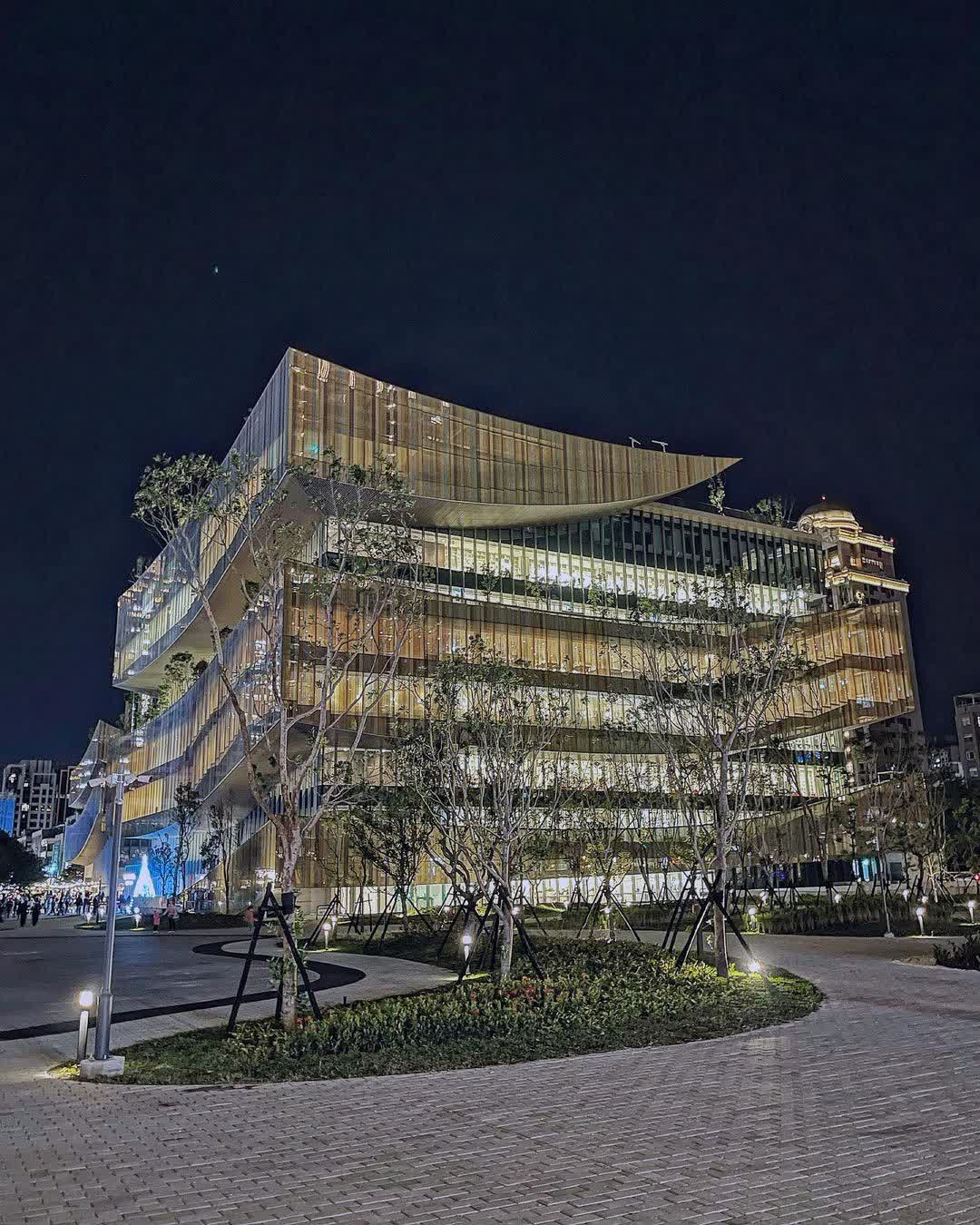 桃園市立圖書館總館 | 去趣 chicTrip