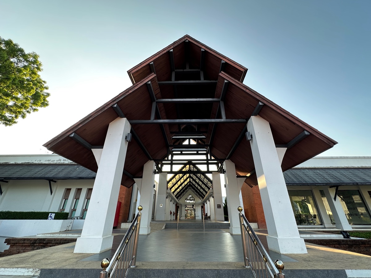 Chan Royal Palace Historical Center | 去趣 chicTrip