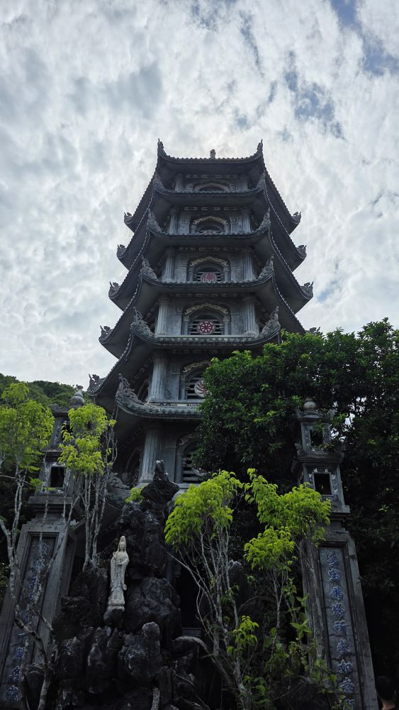 五行山 (The Marble Mountains) | 去趣 chicTrip