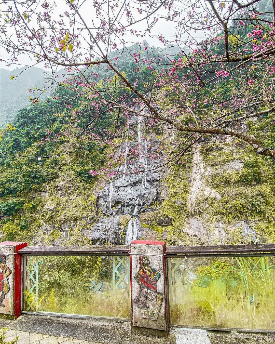 烏來瀑布 | 去趣 chicTrip