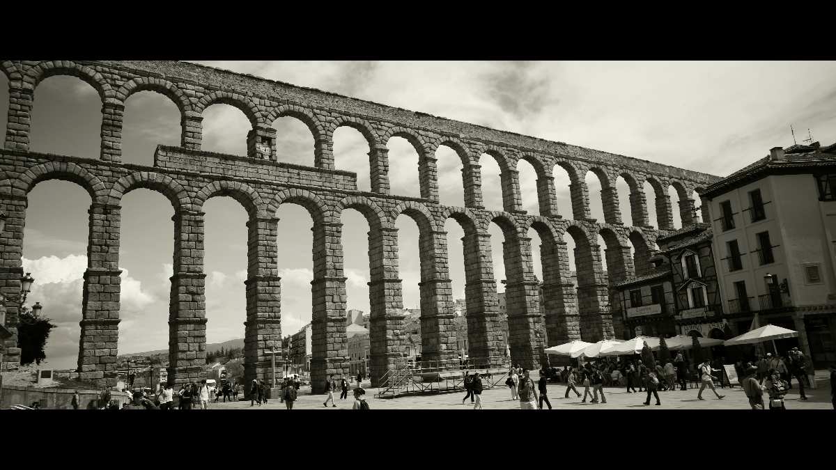 Segovia Aqueduct | 去趣 chicTrip