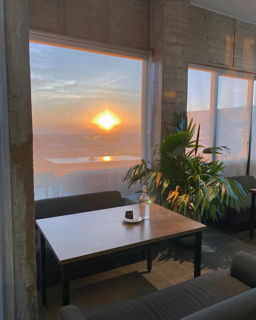 眺高 STAY WITH MOUNTAIN-台中景點 大坑景點 美食推薦 台中景觀餐廳 夜景餐廳 場地租借 慶生派對 咖啡廳 義式料理餐廳 | 去趣 chicTrip