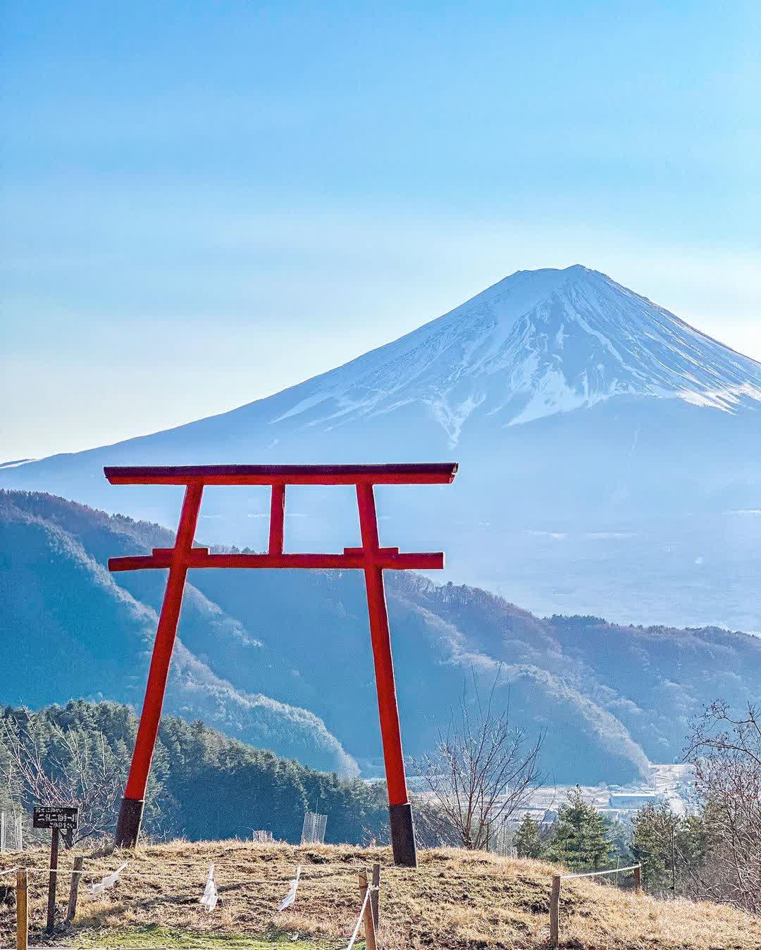 Mount Fuji Distant Worship Site (Tenku no Torii) Torii View | 去趣 chicTrip