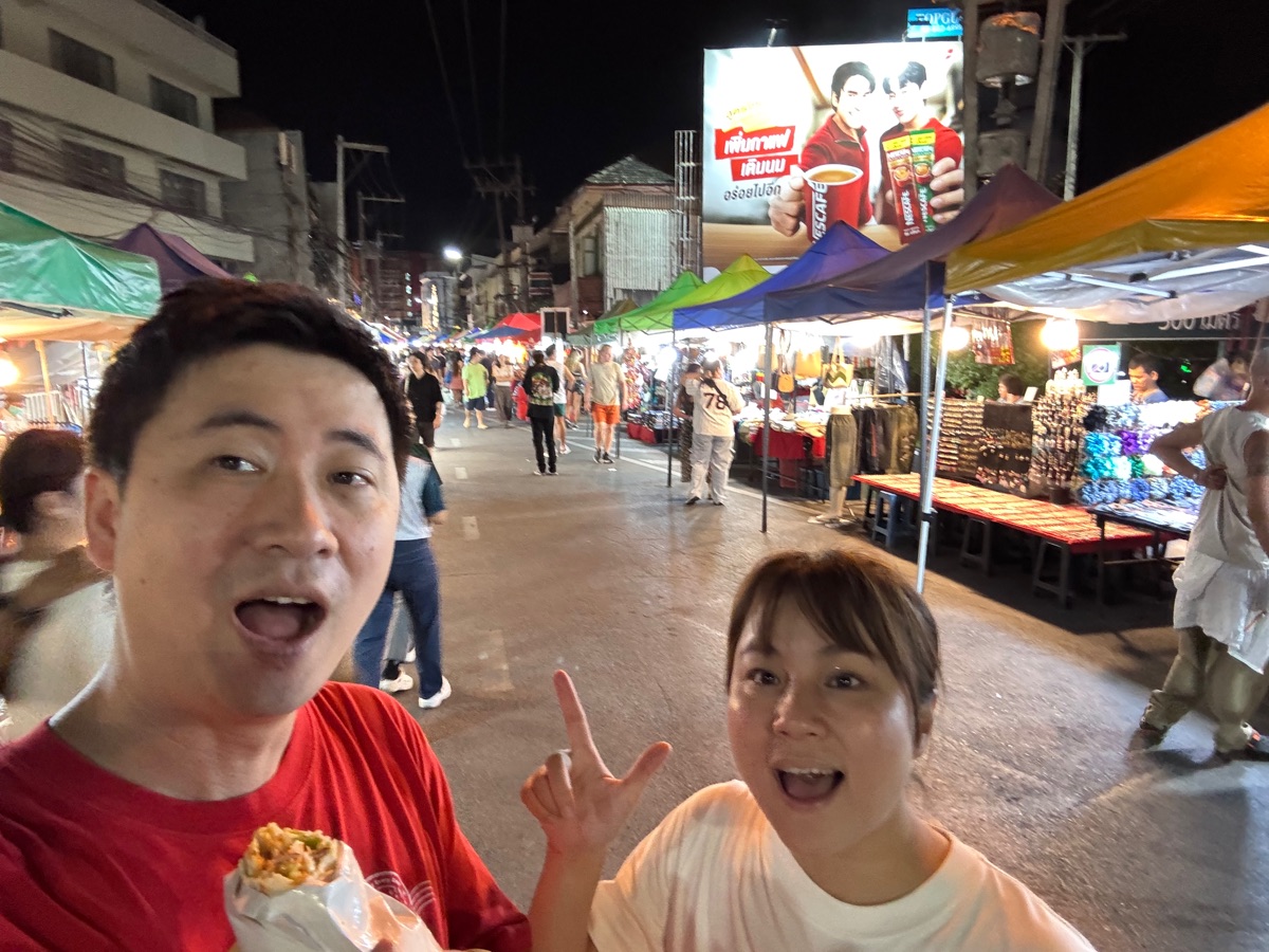 Wua Lai Walking Street Saturday Market | 去趣 chicTrip