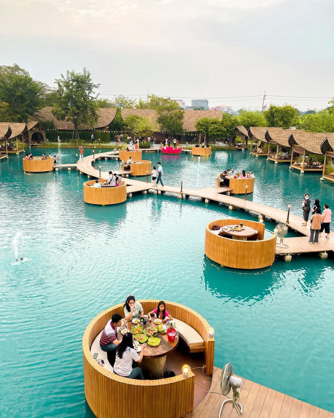 Bubble in the Forest Cafe | 去趣 chicTrip