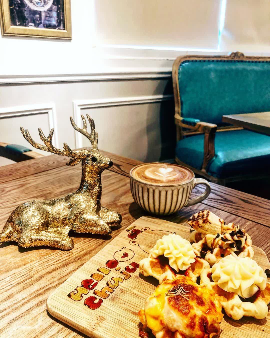 ChuJu waffle 雛菊鬆餅