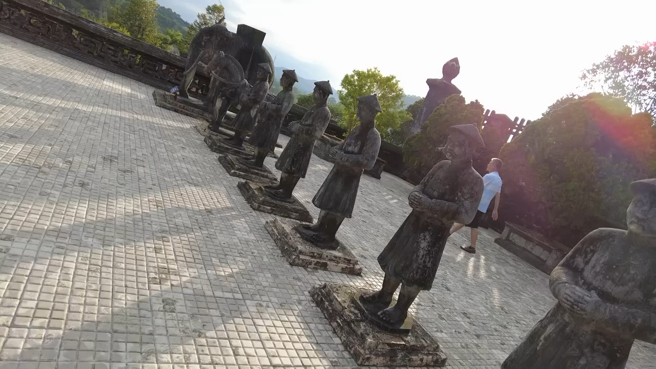 Mausoleum of Emperor Khai Dinh | 去趣 chicTrip
