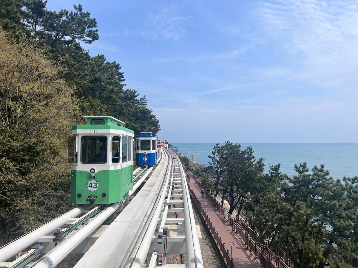 海雲台藍線公園 青沙浦站 (Haeundae Blueline Park - Cheongsapo Station) | 去趣 chicTrip