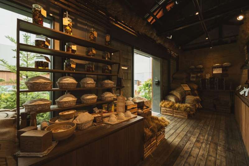 Standard Bread | 去趣 chicTrip