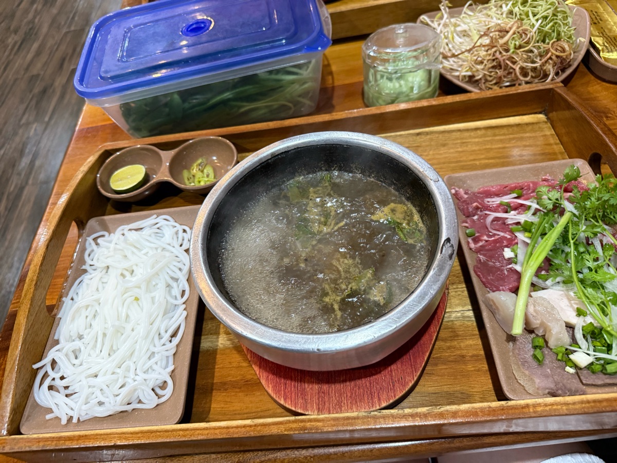 巴達富嘉河粉 (Phở Bát Đá Phú Gia) | 去趣 chicTrip
