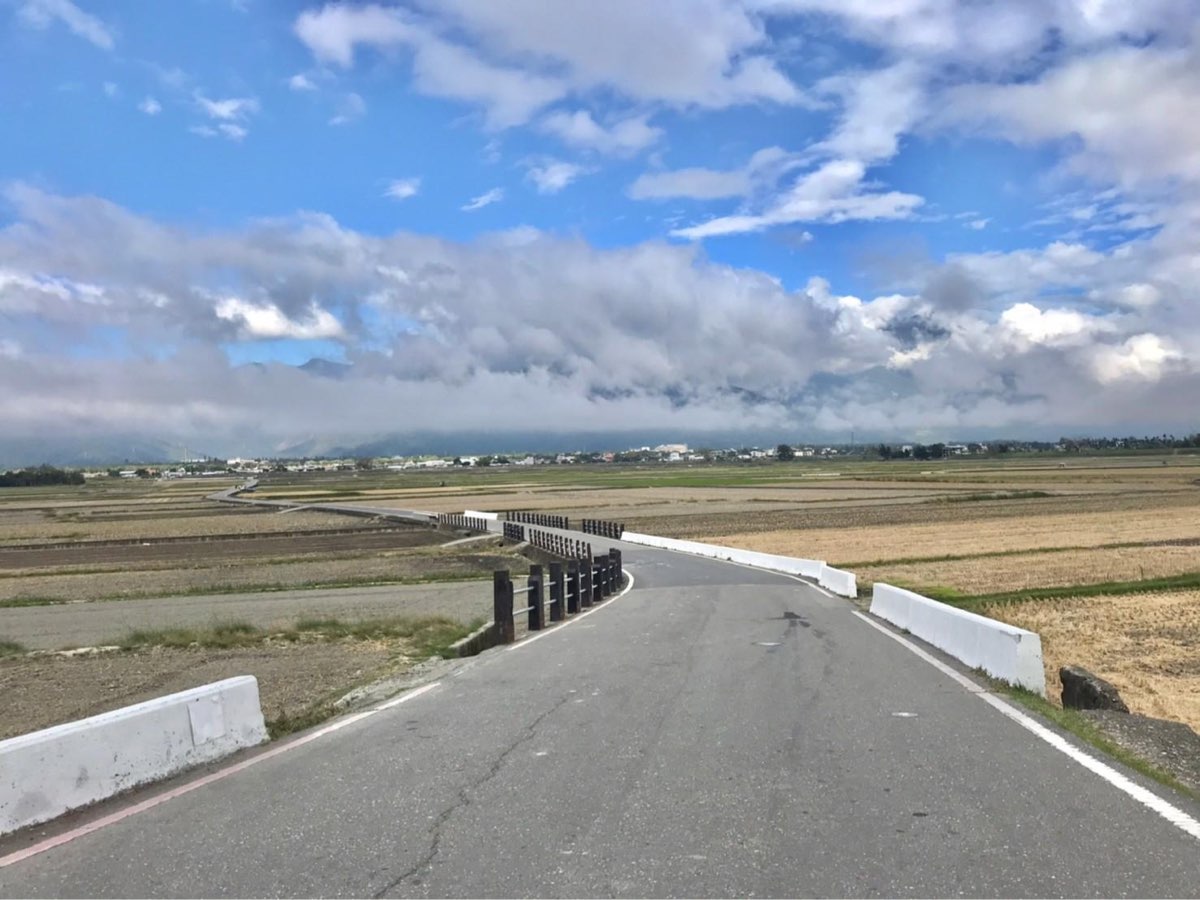 臺東池上錦新三號道路 伯朗大道 | 去趣 chicTrip