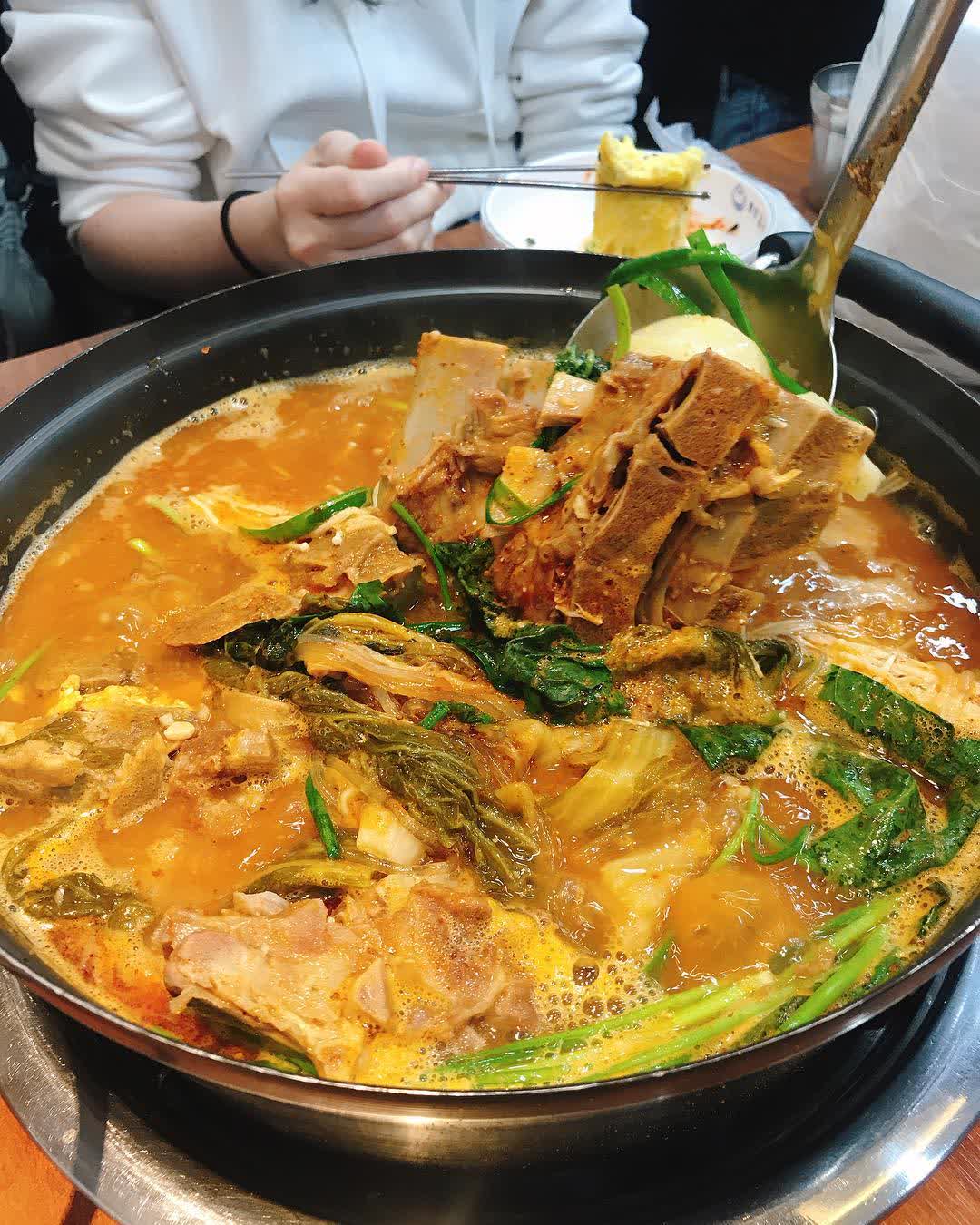 明洞元堂馬鈴薯排骨湯 | 去趣 chicTrip