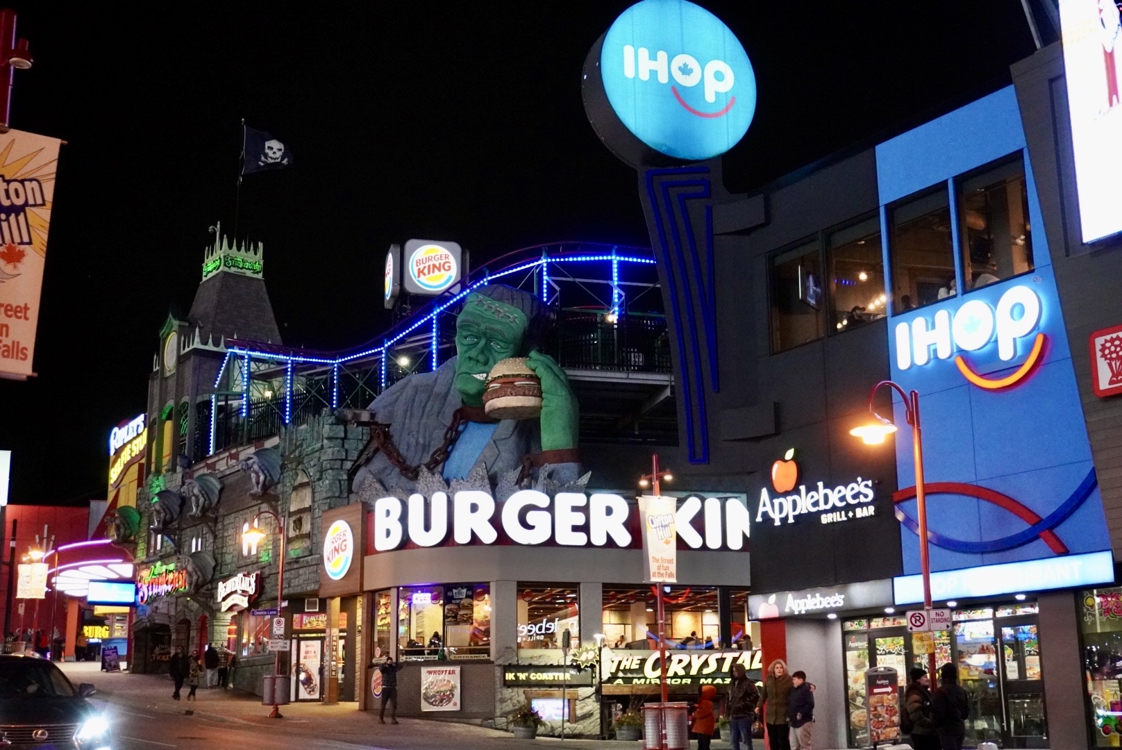 Clifton Hill | 去趣 chicTrip