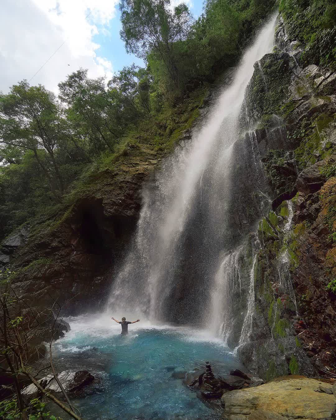 彩蝶瀑布 | 去趣 chicTrip