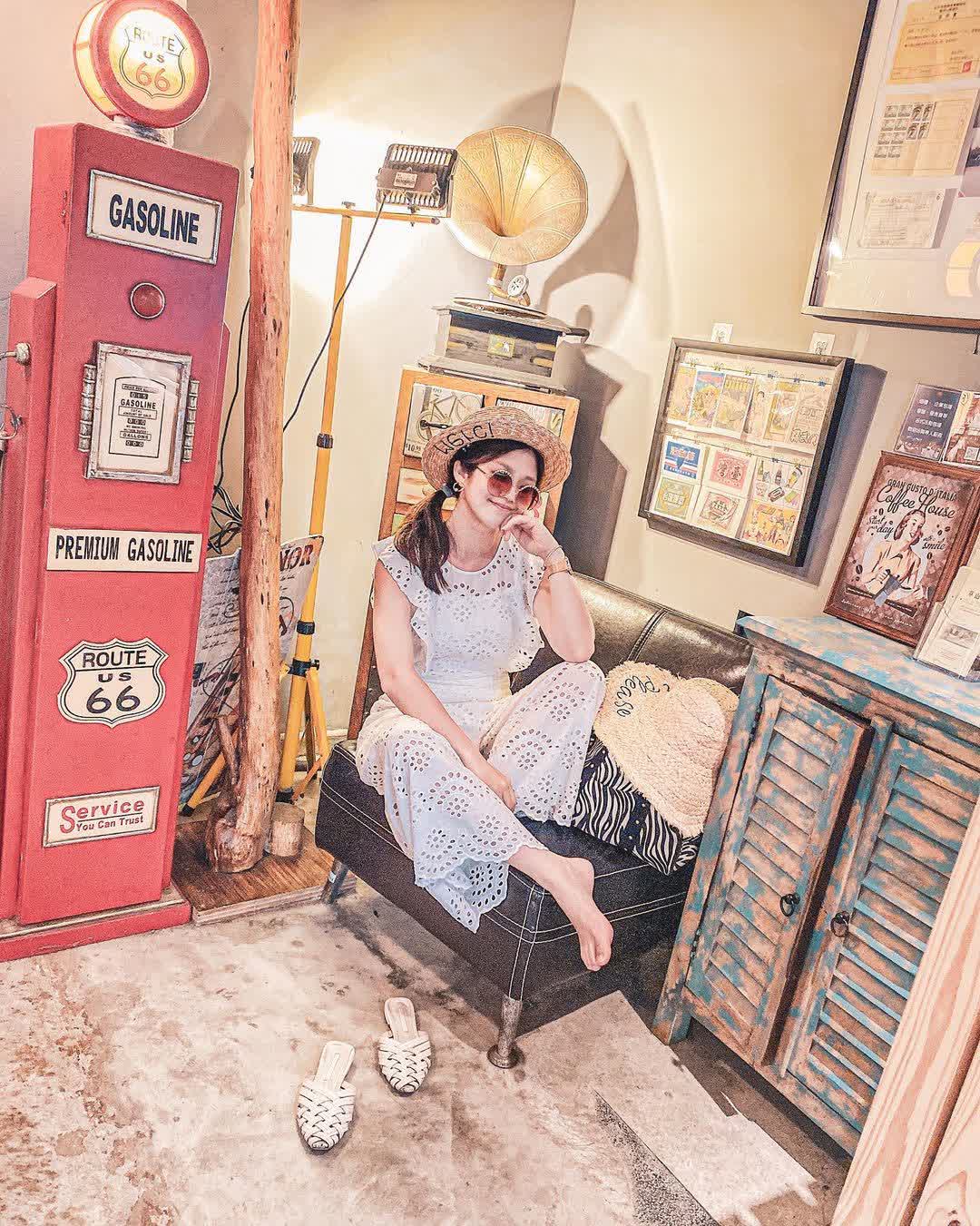 BRICK YARD 33 1/3美軍俱樂部