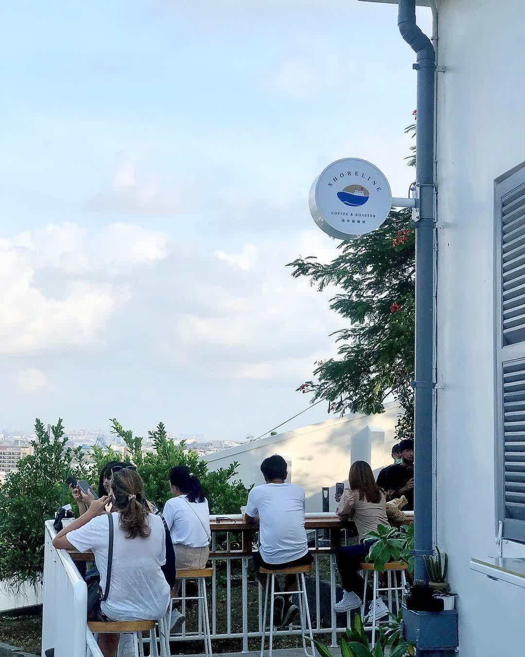Shoreline Coffee & Roaster ｜海岸線咖啡_燈塔店 ｜外帶咖啡專賣店｜無室內座位｜無冷氣 | 去趣 chicTrip