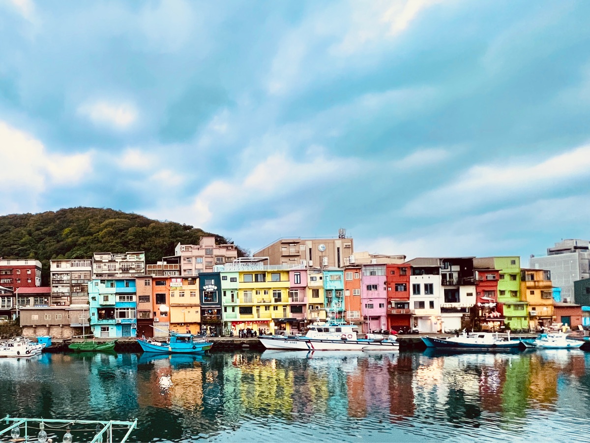 正濱漁港彩色街屋 | 去趣 chicTrip