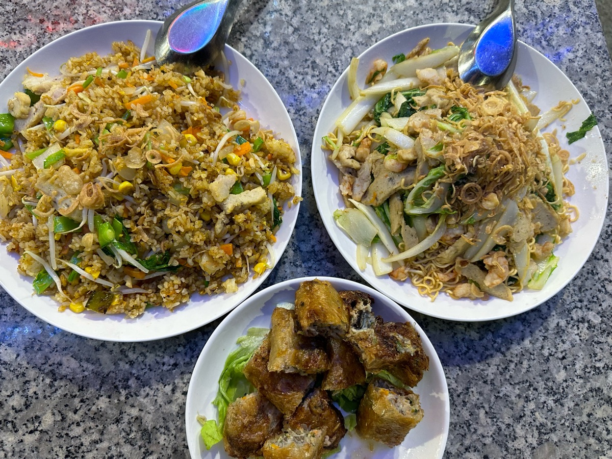 Halong Night Market | 去趣 chicTrip