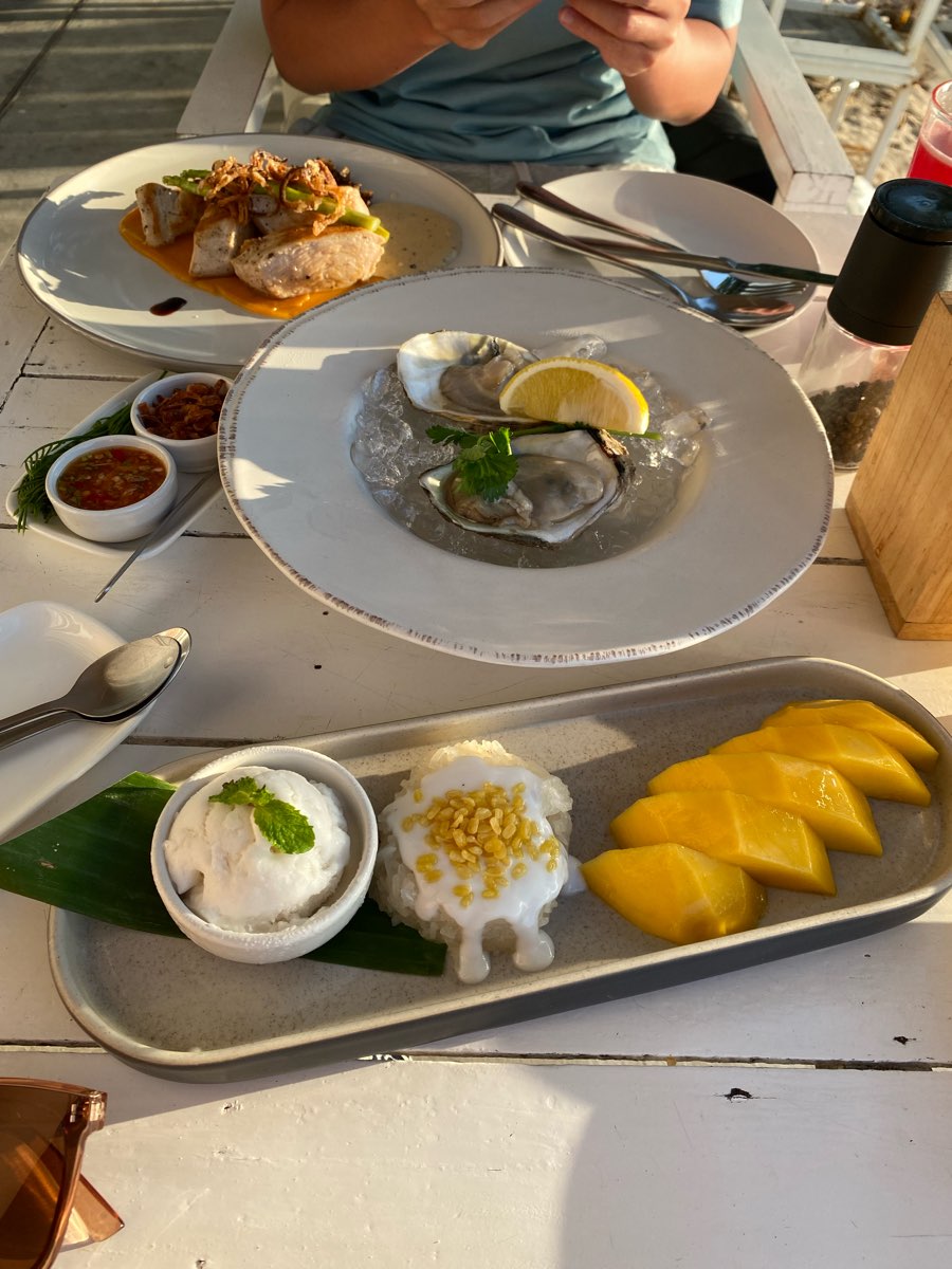 Whitening Restaurant | 去趣 chicTrip