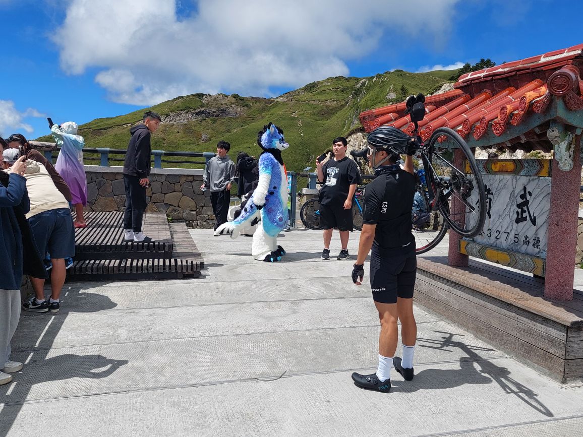 合歡山武嶺牌樓 | 去趣 chicTrip