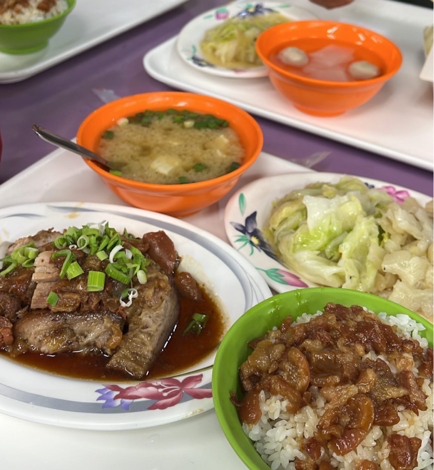 五燈獎豬腳滷肉飯（正義北路店） | 去趣 chicTrip