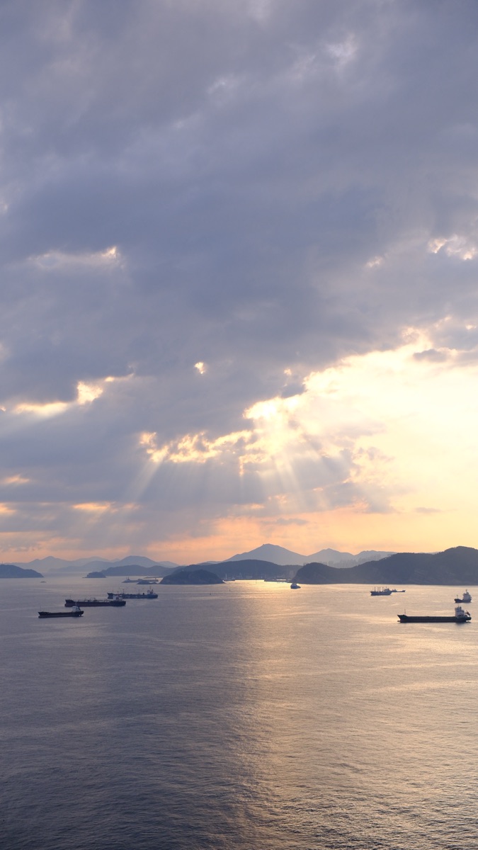 THRILL ON THE MUG! | 去趣 chicTrip