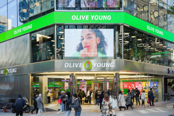Olive Young Myeongdong Town | 去趣 chicTrip