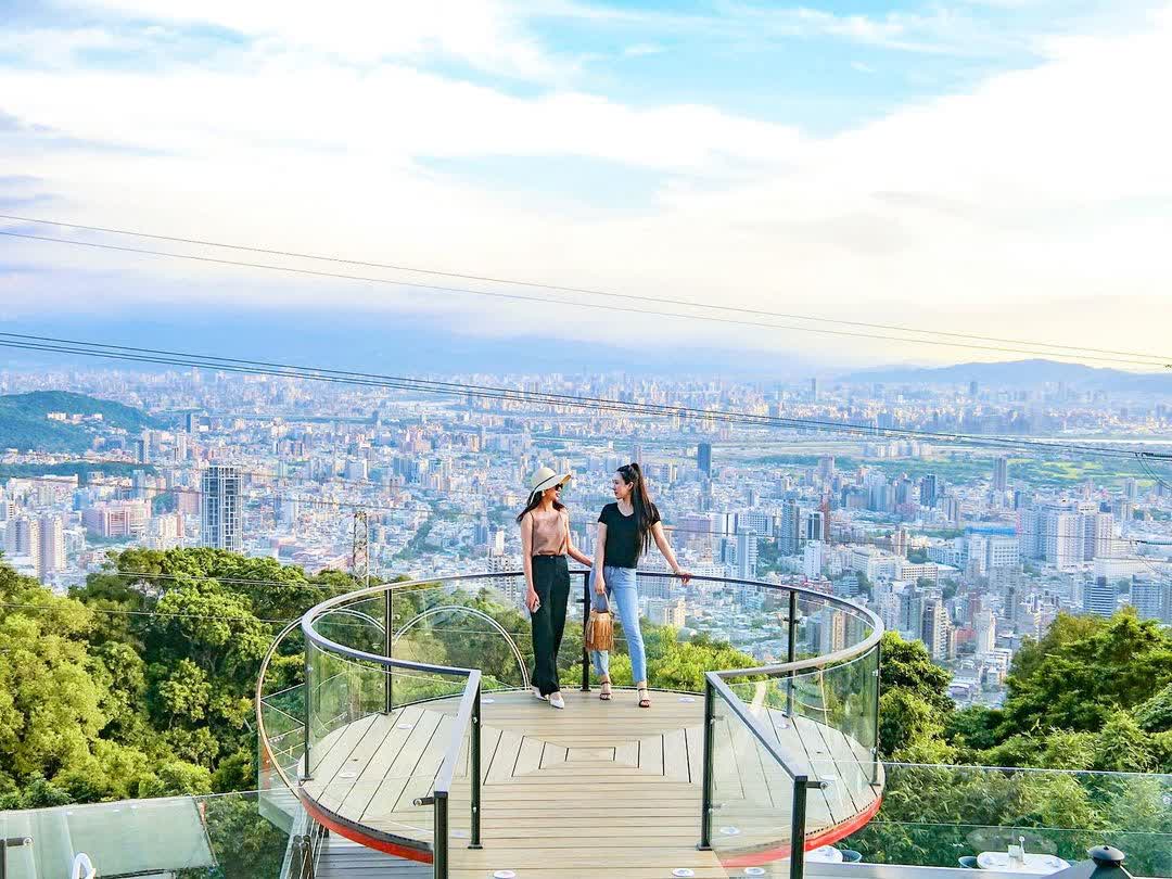 草山夜未眠景觀餐廳 | 去趣 chicTrip