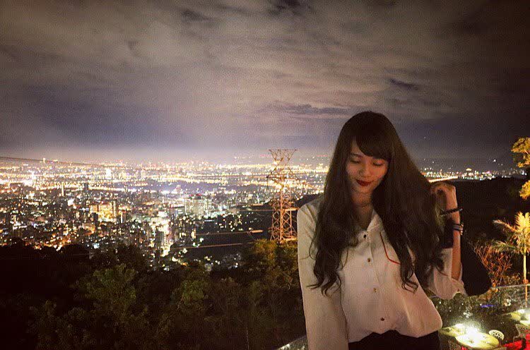 草山夜未眠景觀餐廳 | 去趣 chicTrip